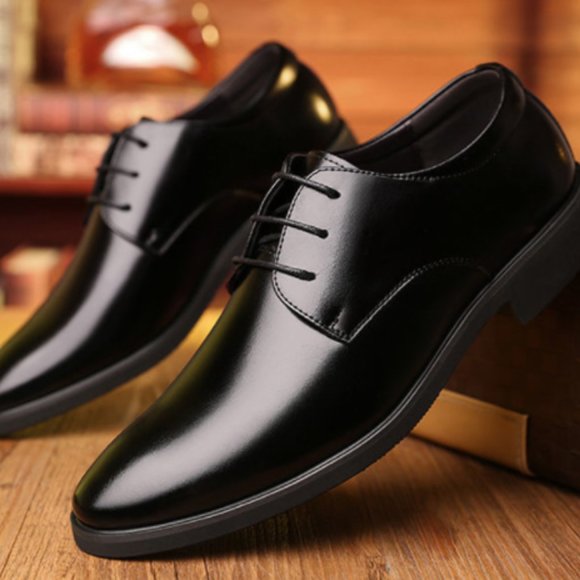 Giorgio Brutini. Business casual leather shoes